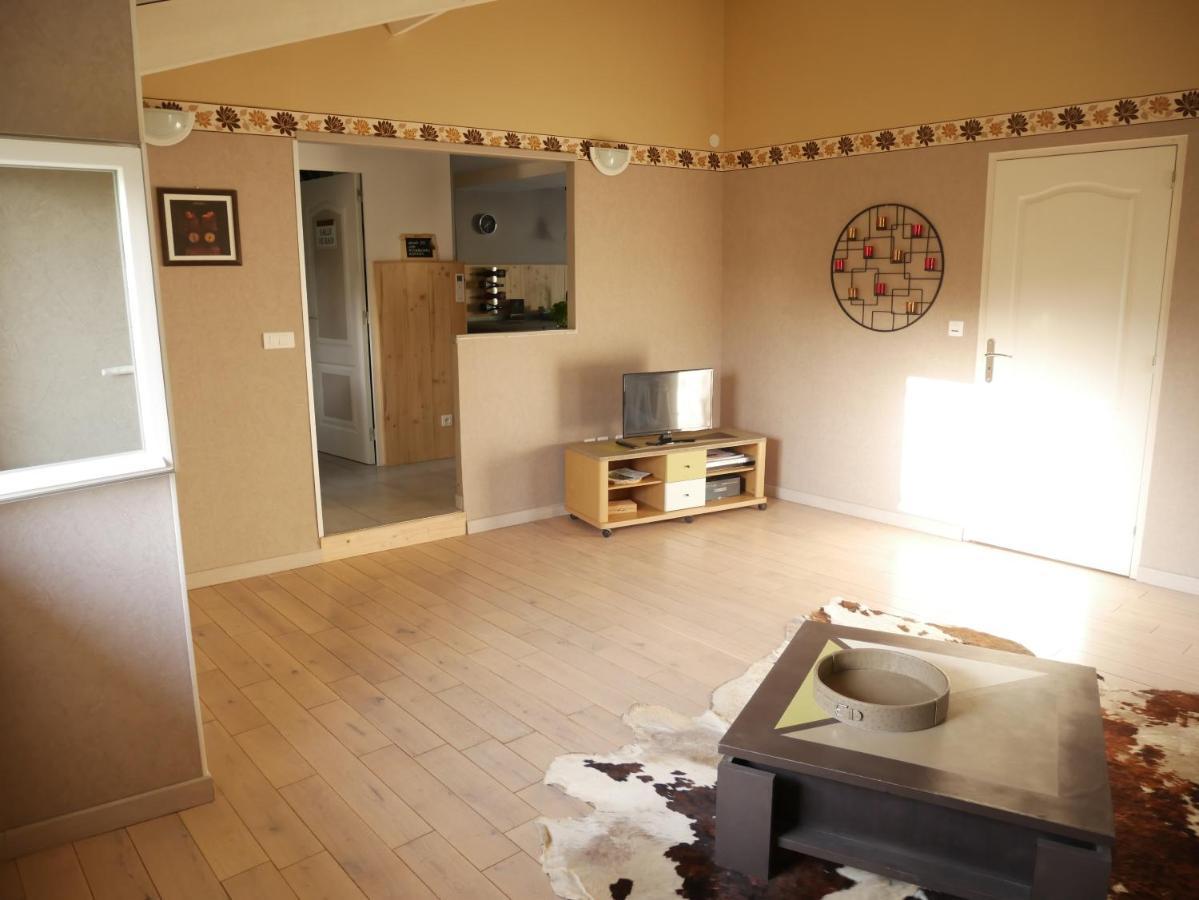 Gite De Lasbareilles Narcastet Exterior foto