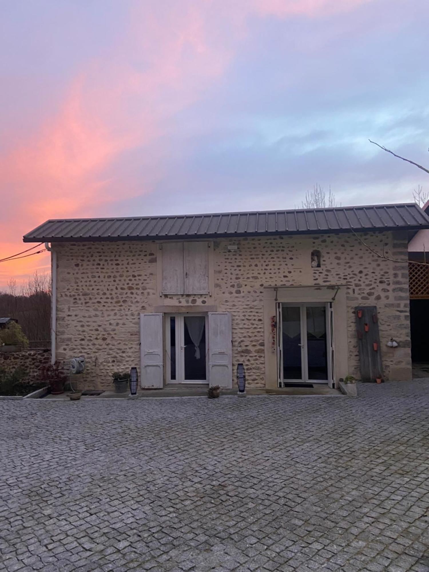 Gite De Lasbareilles Narcastet Exterior foto